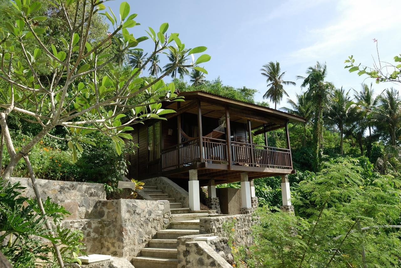 Froggies Divers Lembeh Hotel Exterior photo