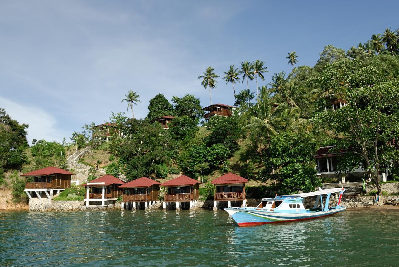 Froggies Divers Lembeh Hotel Exterior photo